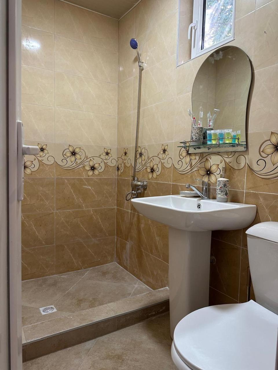 Hotel-Gvala Vardzia  Luaran gambar