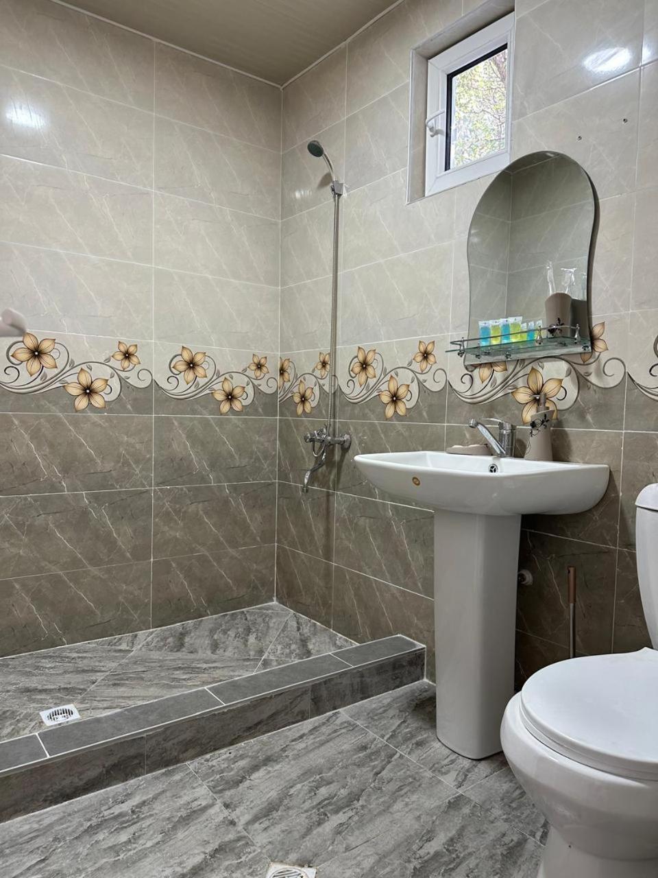 Hotel-Gvala Vardzia  Luaran gambar